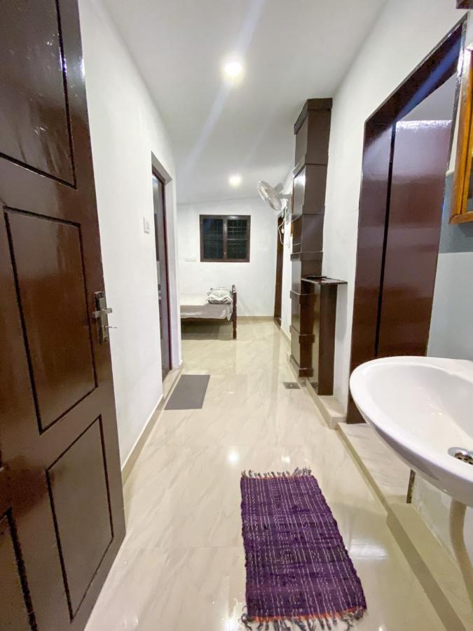Budget Home Kochi Buitenkant foto