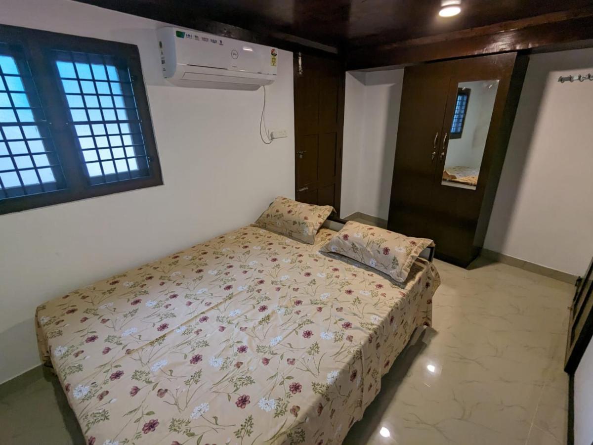Budget Home Kochi Buitenkant foto