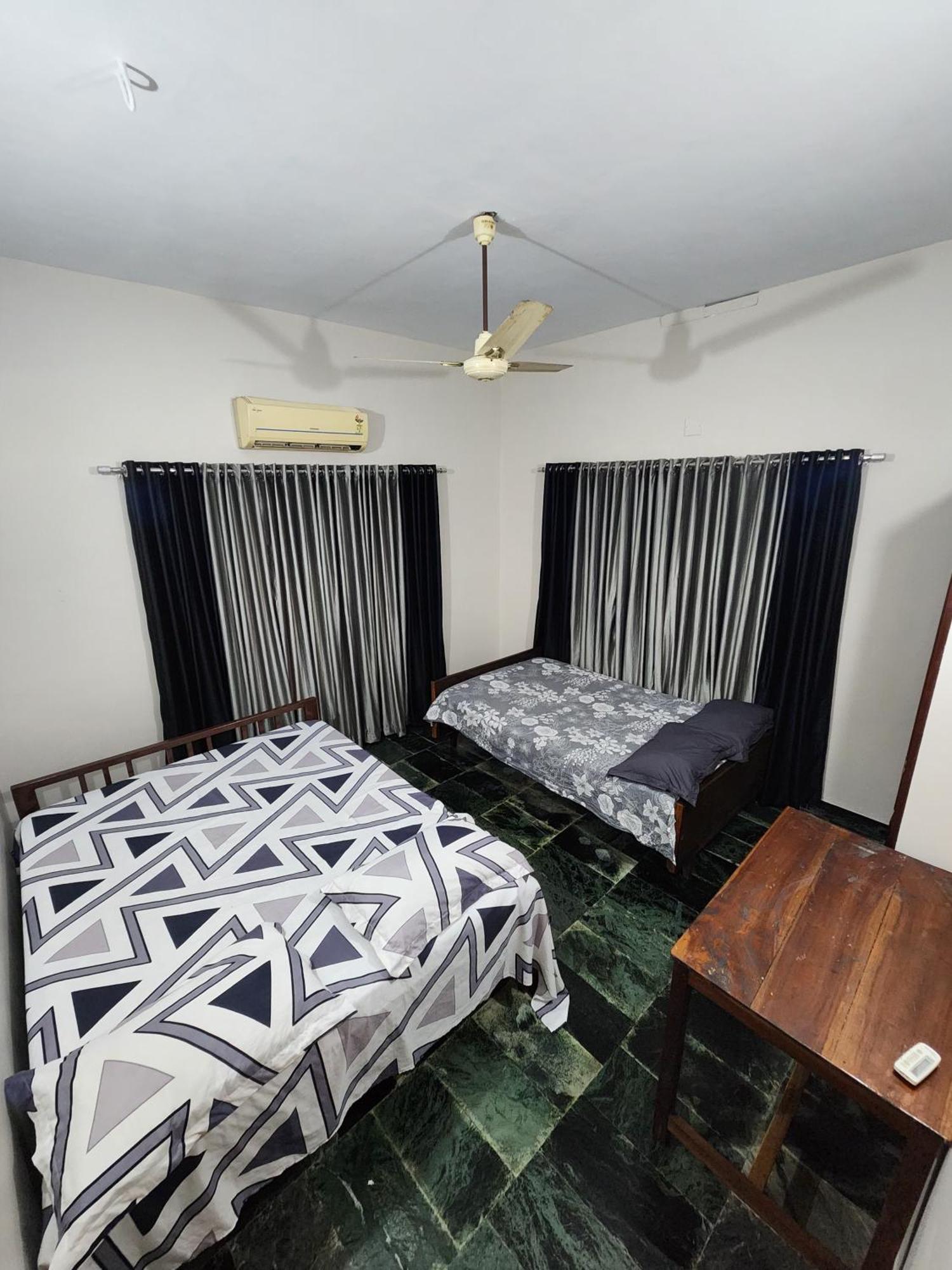 Budget Home Kochi Buitenkant foto